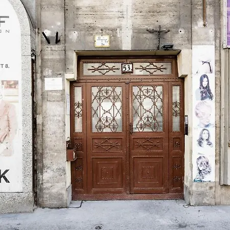 Twin * Budapest